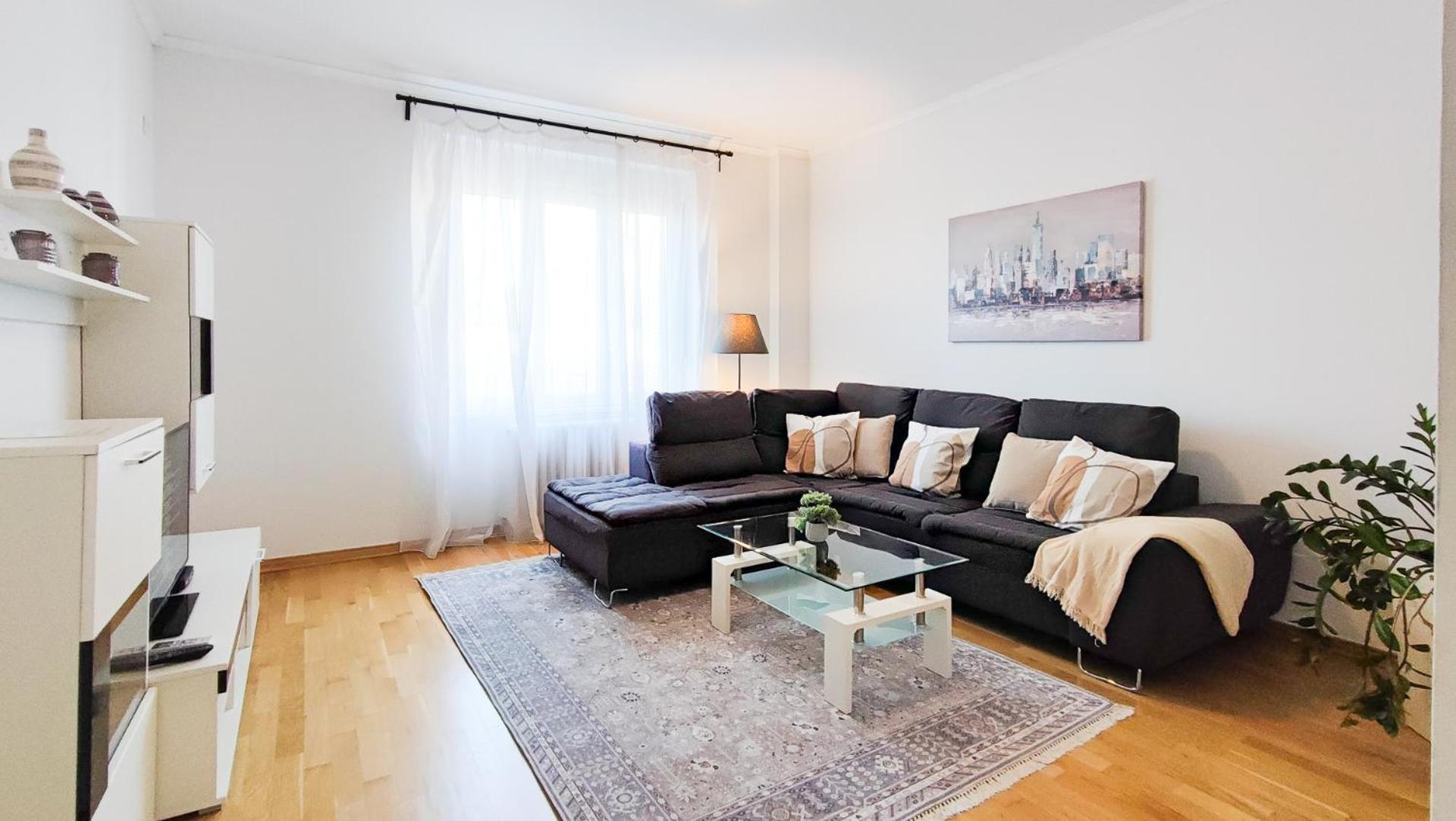 Filinhome Stefanovica Suite 7 Нови-Сад Экстерьер фото